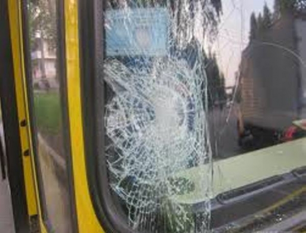 Автобус сбил двух студенток