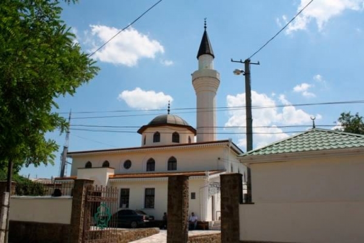 Неизвестные осквернили мечеть в Бахчисарае
