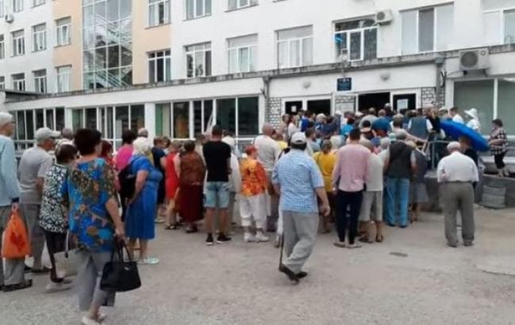 Оккупанты Крыма прозрели – в поликлиниках, оказывается, есть очереди