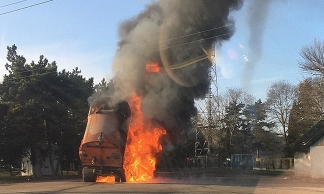 В Севастополе горел грузовик с цистерной, а в Евпатории – газовая труба
