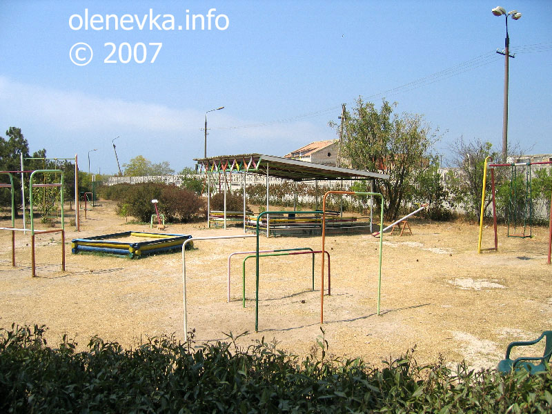 Детская игровая площадка, поместье Попова в Оленевке.