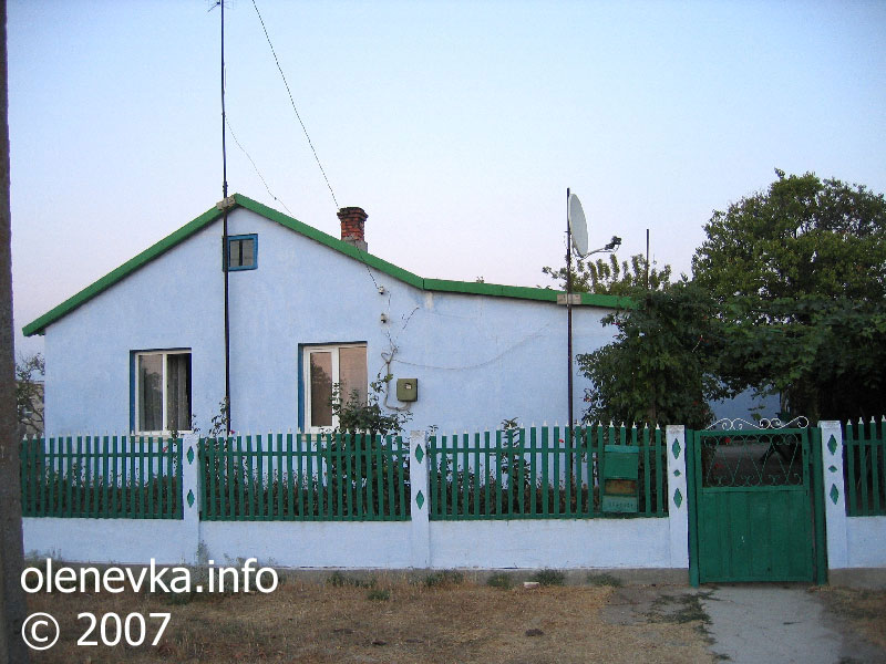 дом в районе дома № 19, улица Рабочая, село Оленевка