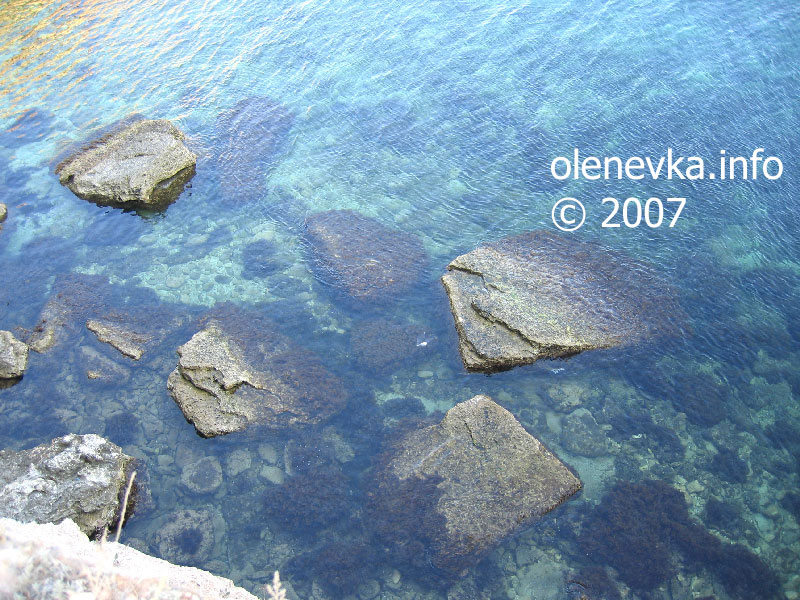 Изумрудная вода - самая чистая вода Чёрного моря, маяк Оленевки