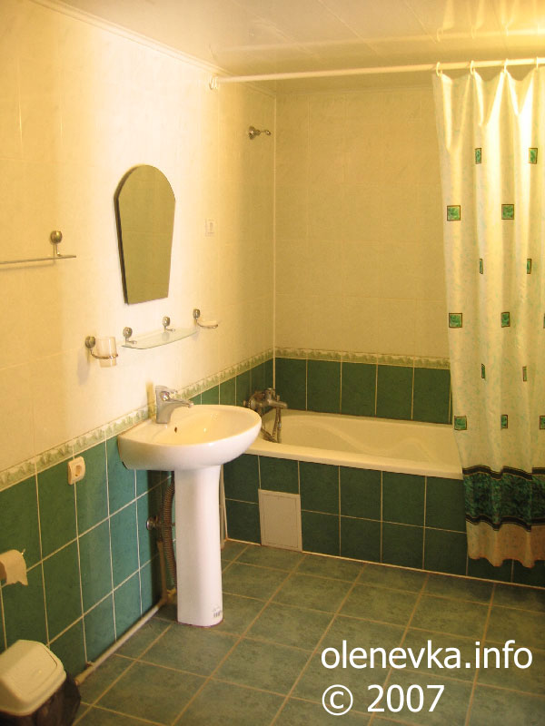 Ванная комната, пансионат Весёлые медузы, улица Морская, село Оленевка