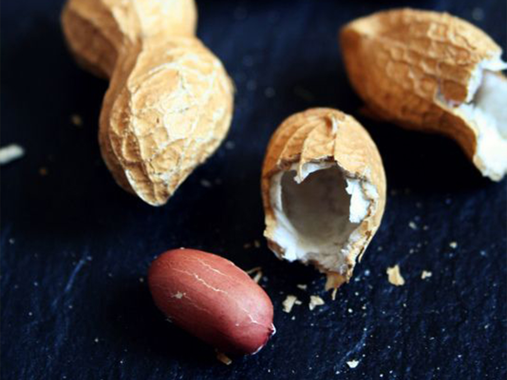 Настойки, жиры, орехи, сухофрукты, специи… Их польза
