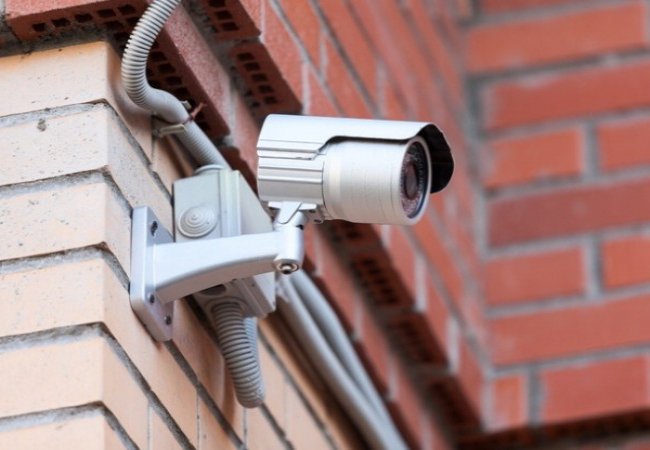 Безопасность с камерами видеонаблюдения
