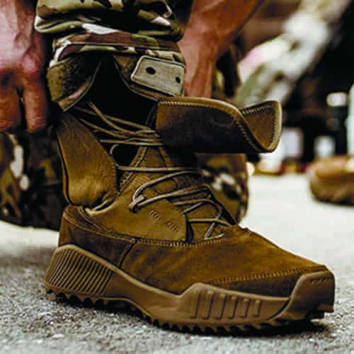 Військова одяг і взуття. Як вибрати?